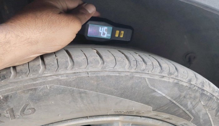 2020 Hyundai VENUE SX PLUS 1.0 TURBO DCT, Petrol, Automatic, 49,625 km, tyre