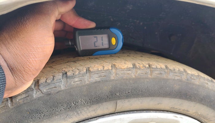 2015 Maruti Alto K10 VXI, Petrol, Manual, 94,603 km, tyre