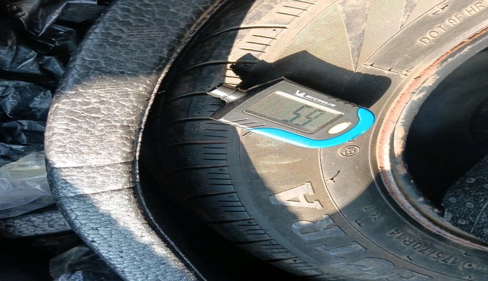 2012 Skoda Rapid AMBITION 1.6 TDI CR MT, Diesel, Manual, 1,25,342 km, tyre