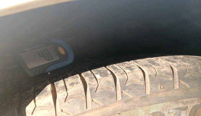 2012 Skoda Rapid AMBITION 1.6 TDI CR MT, Diesel, Manual, 1,25,342 km, tyre