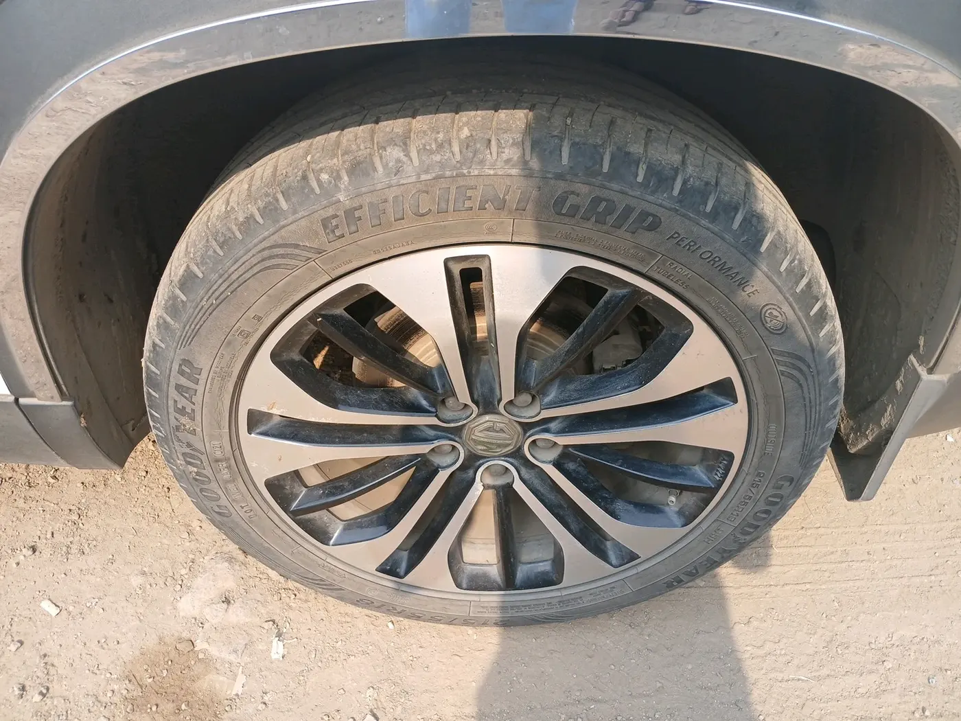 2021 MG HECTOR PLUS SELECT 2.0 DIESEL TURBO MT 7-STR, Diesel, Manual, 41,263 km, tyre
