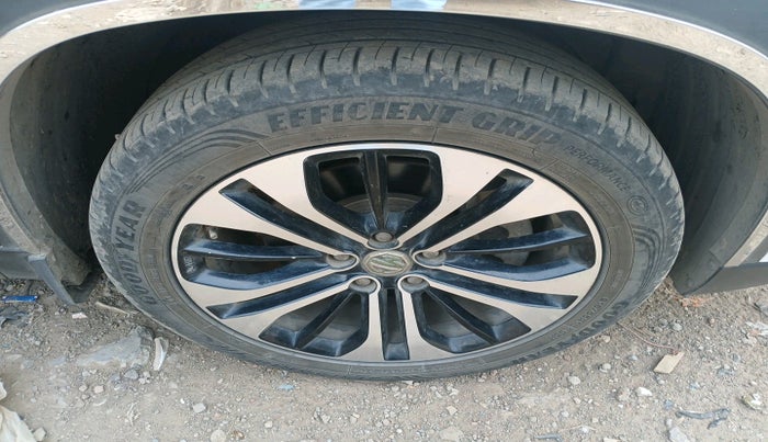 2021 MG HECTOR PLUS SELECT 2.0 DIESEL TURBO MT 7-STR, Diesel, Manual, 41,263 km, tyre