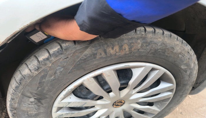 2011 Maruti Swift Dzire VXI, Petrol, Manual, 48,835 km, tyre