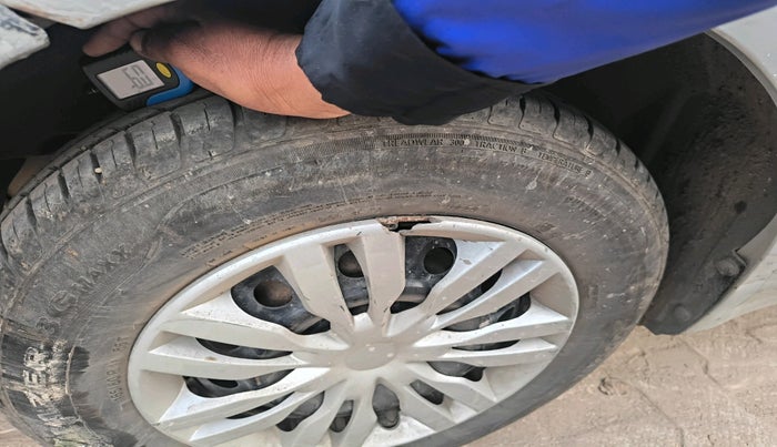 2011 Maruti Swift Dzire VXI, Petrol, Manual, 48,835 km, tyre