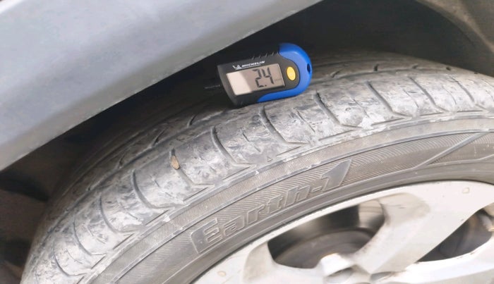 2020 Jeep Compass LONGITUDE PLUS 2.0 DIESEL, Diesel, Manual, 1,80,243 km, tyre