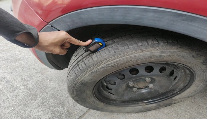 2019 Tata NEXON XMA PETROL, Petrol, Automatic, 52,031 km, tyre