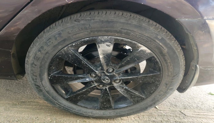 2011 Hyundai Verna FLUIDIC 1.6 VTVT SX, Petrol, Manual, 94,615 km, tyre