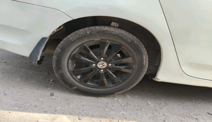 2013 Honda City 1.5L I-VTEC V MT, Petrol, Manual, 75,426 km, tyre