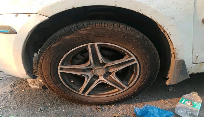 2011 Maruti Swift VDI, Diesel, Manual, 1,14,925 km, tyre