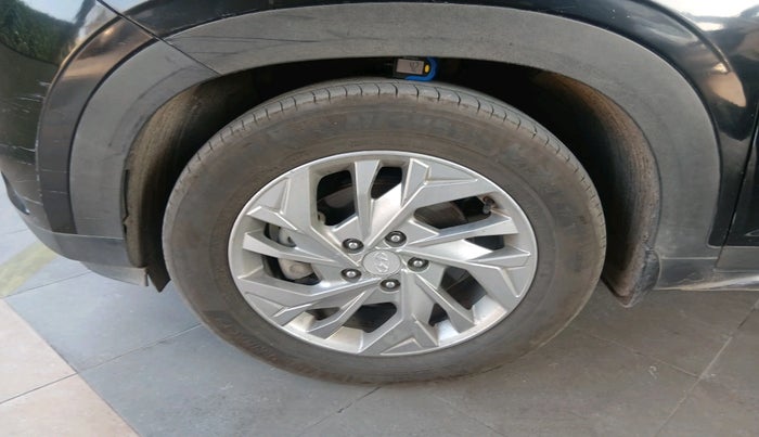 2020 Hyundai Creta SX 1.5 DIESEL, Diesel, Manual, 2,05,814 km, tyre