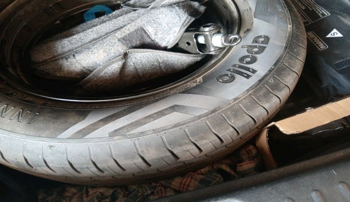 2020 Hyundai Creta SX 1.5 DIESEL, Diesel, Manual, 2,05,814 km, tyre