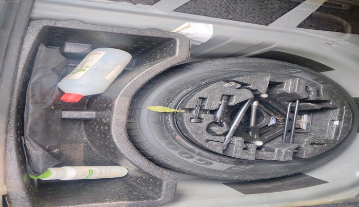 2018 Skoda Rapid AMBITION 1.5 TDI AT, Diesel, Automatic, 1,89,968 km, tyre