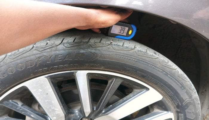 2021 Honda City 1.5L I-VTEC ZX, Petrol, Manual, 44,314 km, tyre