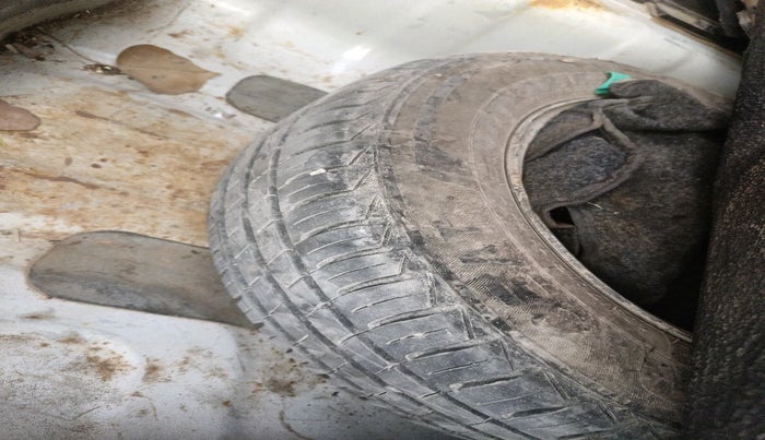 2023 Hyundai AURA SX 1.2 CNG, Petrol, Manual, 54,736 km, tyre