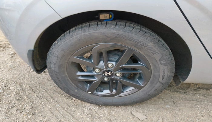 2020 Hyundai GRAND I10 NIOS SPORTZ 1.2 KAPPA VTVT, Petrol, Manual, 35,713 km, tyre