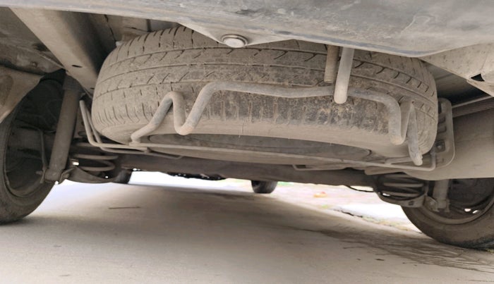 2015 Honda Mobilio 1.5L I-DTEC S, Diesel, Manual, 2,50,240 km, tyre