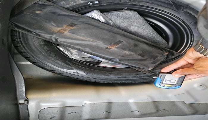 2019 Hyundai Elite i20 ASTA 1.2 (O), Petrol, Manual, 34,634 km, tyre