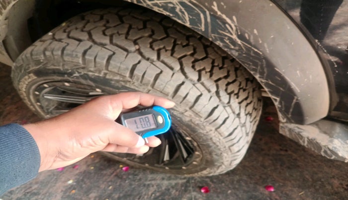 2023 Mahindra Thar LX HARD TOP 4WD MT, Diesel, Manual, 22,381 km, tyre