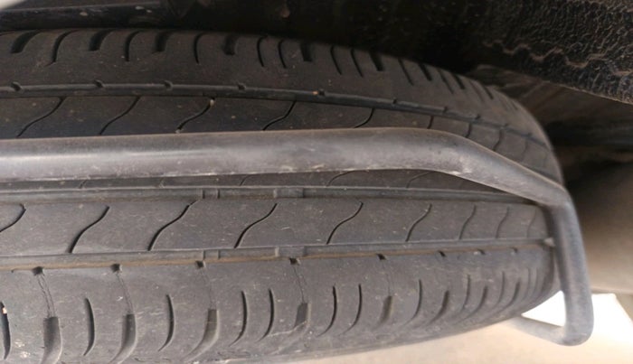 2023 Maruti XL6 ALPHA PLUS MT, Petrol, Manual, 30,981 km, tyre