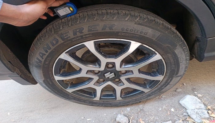 2023 Maruti XL6 ALPHA PLUS MT, Petrol, Manual, 30,981 km, tyre