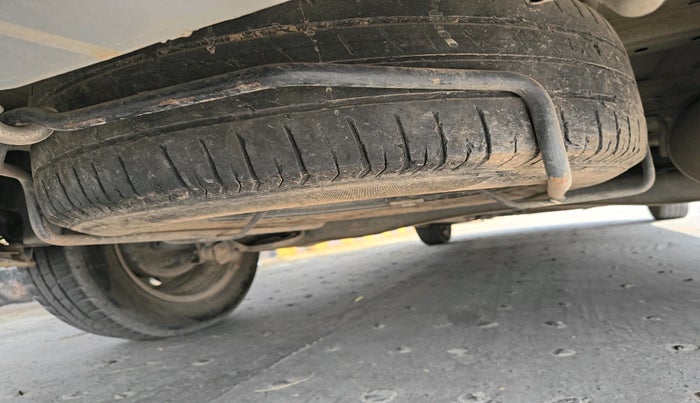 2021 Maruti Ertiga VXI CNG, Petrol, Manual, 31,312 km, tyre