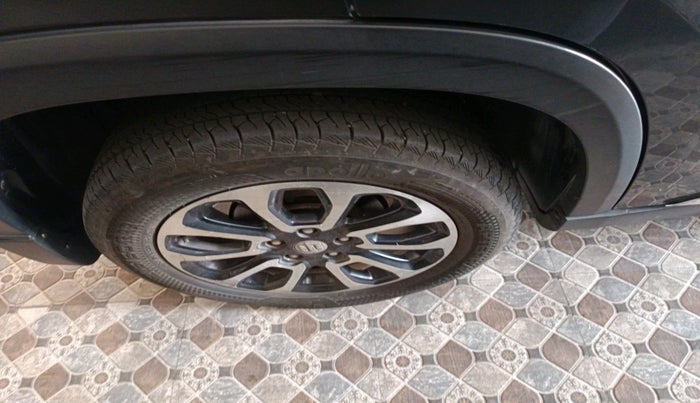 2023 Maruti Grand Vitara SIGMA SMART HYBRID, Petrol, Manual, 24,172 km, tyre