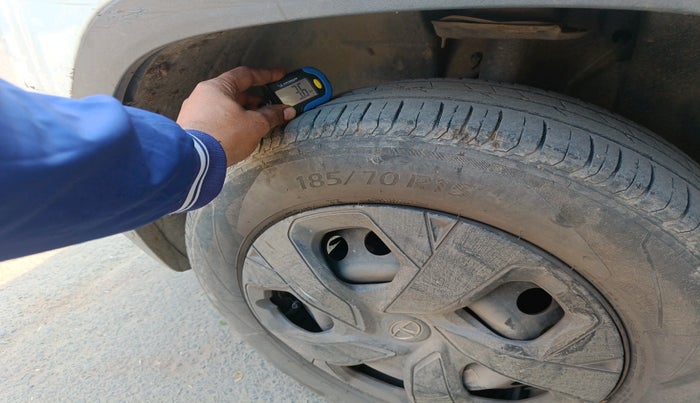 2022 Tata PUNCH ADVENTURE MT, Petrol, Manual, 73,671 km, tyre