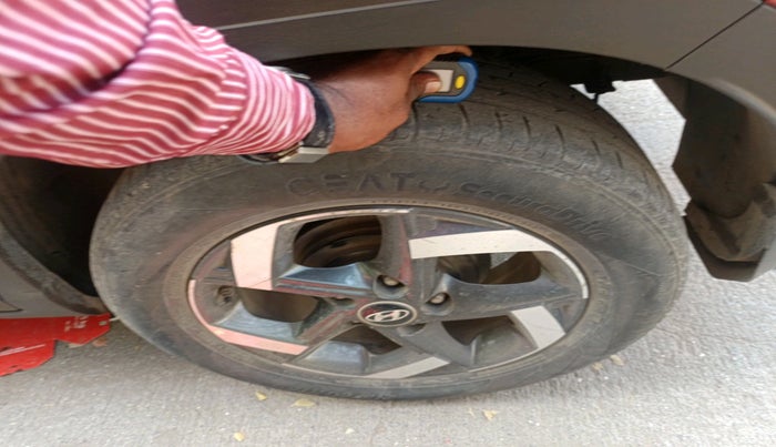 2020 Hyundai VENUE SX PLUS 1.0 TURBO DCT, Petrol, Automatic, 54,139 km, tyre