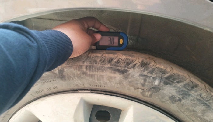 2014 Maruti Wagon R 1.0 VXI, Petrol, Manual, 36,495 km, tyre