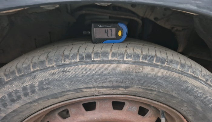 2012 Mahindra Xylo D4, Diesel, Manual, 1,34,480 km, tyre