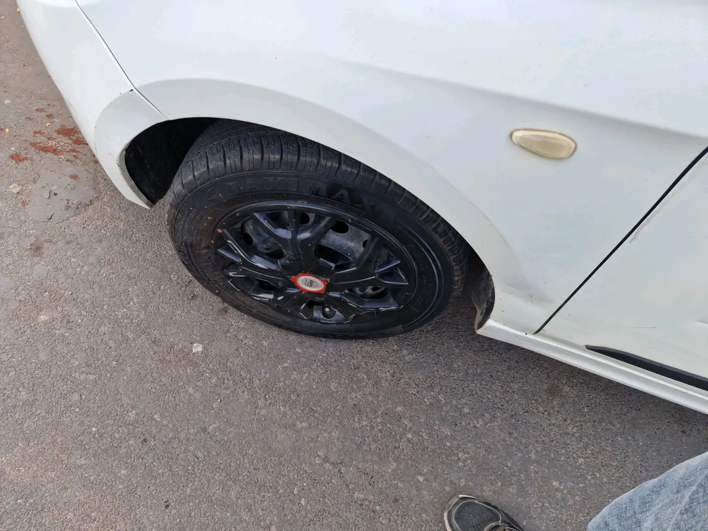 2018 Tata Tiago XT PETROL, Petrol, Manual, 49,644 km, tyre