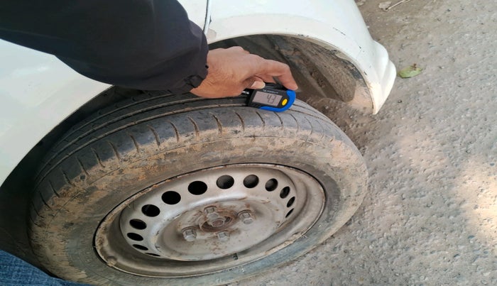 2014 Honda Amaze 1.2L I-VTEC E, Petrol, Manual, 54,265 km, tyre