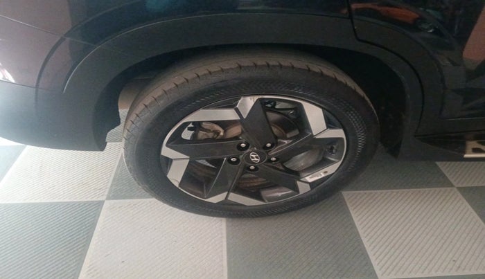 2021 Hyundai ALCAZAR 1.5 SIGNATURE (O) AT 6STR, Diesel, Automatic, 65,236 km, tyre