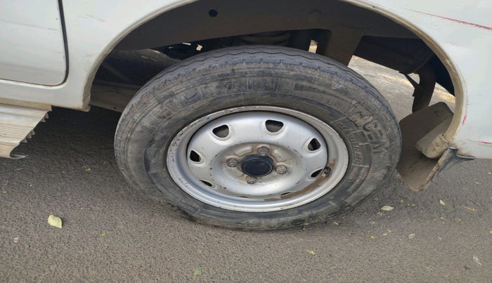 2019 Maruti Eeco 5 STR WITH A/C+HTR, Petrol, Manual, 1,71,180 km, tyre