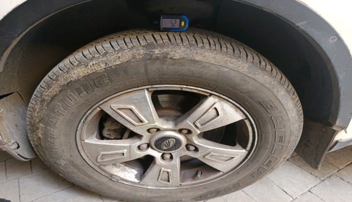 2012 Mahindra XUV500 W8, Diesel, Manual, 1,20,852 km, tyre