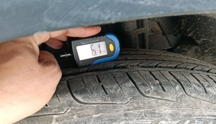 2025 Tata NEXON Smart Plus 1.2 iCNG, Petrol, Manual, 7,130 km, tyre