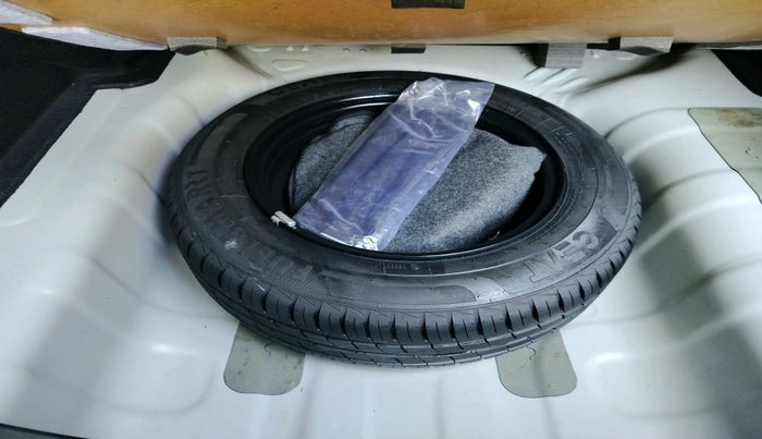 2023 Hyundai AURA S 1.2, Petrol, Manual, 7,010 km, tyre