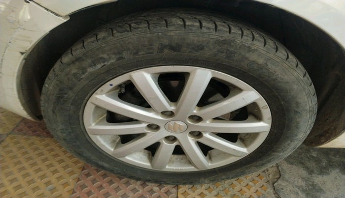 2011 Maruti SX4 ZXI, Petrol, Manual, 73,156 km, tyre