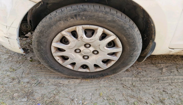 2011 Hyundai i20 MAGNA 1.4 CRDI, Diesel, Manual, 1,54,115 km, tyre