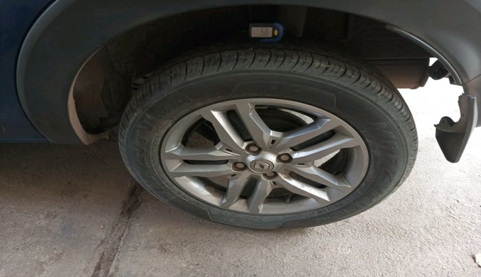 2023 Renault TRIBER RXZ, Petrol, Manual, 17,607 km, tyre