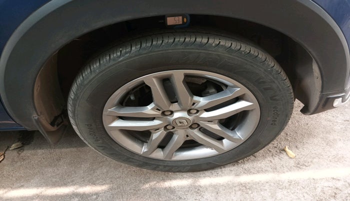 2023 Renault TRIBER RXZ, Petrol, Manual, 17,607 km, tyre