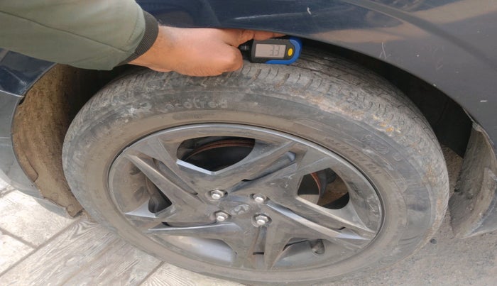 2020 Hyundai NEW I20 SPORTZ 1.5 MT, Diesel, Manual, 42,434 km, tyre