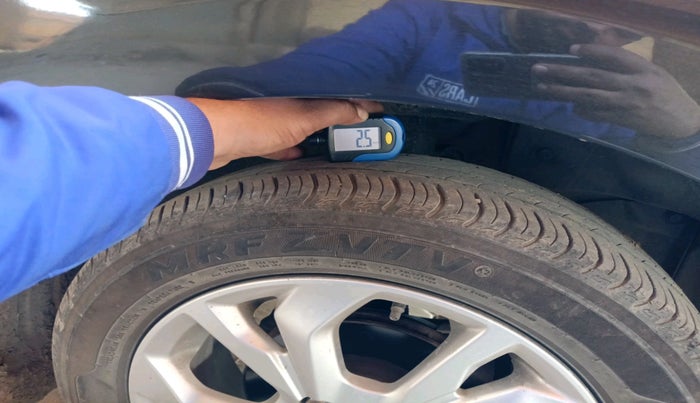 2021 Honda Amaze 1.2L I-VTEC V, Petrol, Manual, 33,209 km, tyre