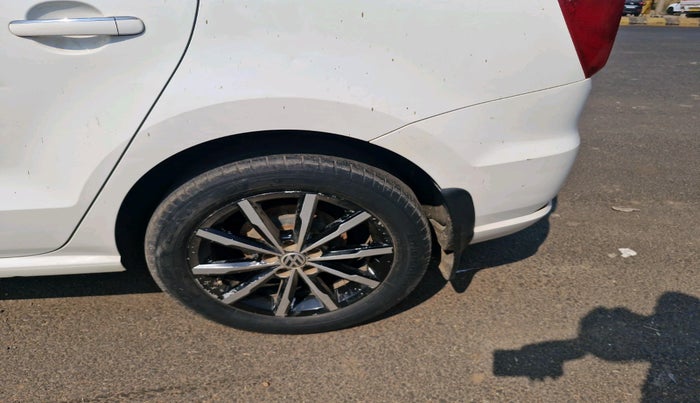 2018 Volkswagen Ameo HIGHLINE PLUS 1.5L AT 16 ALLOY, Diesel, Automatic, 1,08,581 km, tyre