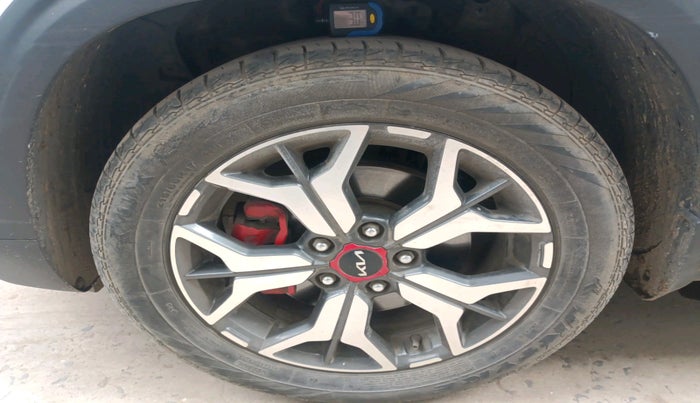 2021 KIA SELTOS GTX (O) 1.4 PETROL, Petrol, Manual, 75,815 km, tyre