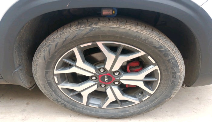 2021 KIA SELTOS GTX (O) 1.4 PETROL, Petrol, Manual, 75,815 km, tyre