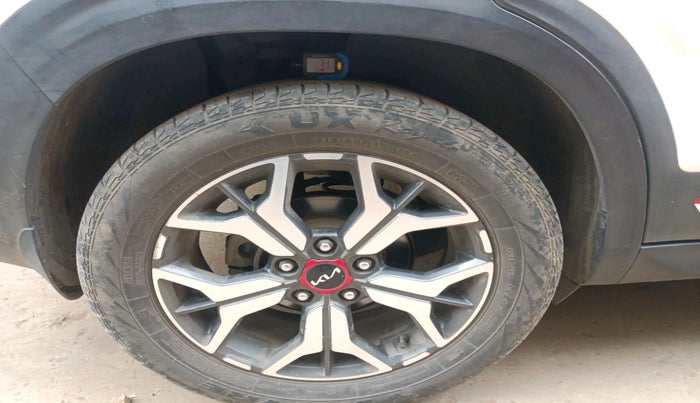 2021 KIA SELTOS GTX (O) 1.4 PETROL, Petrol, Manual, 75,815 km, tyre