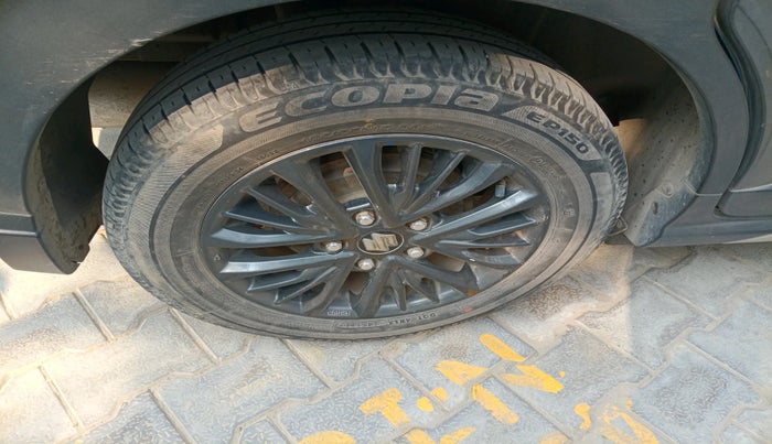 2021 Maruti XL6 ZETA MT, Petrol, Manual, 40,800 km, tyre