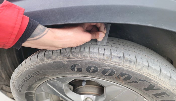 2022 KIA SELTOS HTK PLUS 1.5 IMT, Petrol, Manual, 53,660 km, tyre