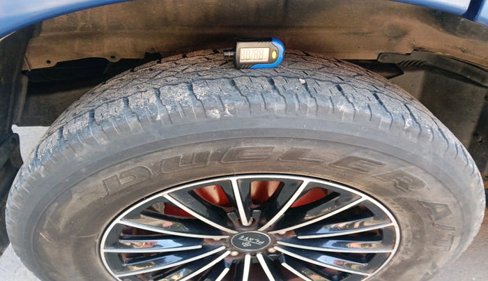 2016 Mahindra Scorpio S4, Diesel, Manual, 1,07,256 km, tyre